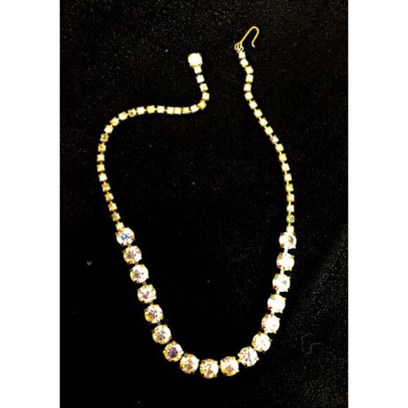 Vintage Gold-Tone, Aurora Borealis Crystal Rhinestone Necklace, 1950s, 15 inch - Picture 11 of 11